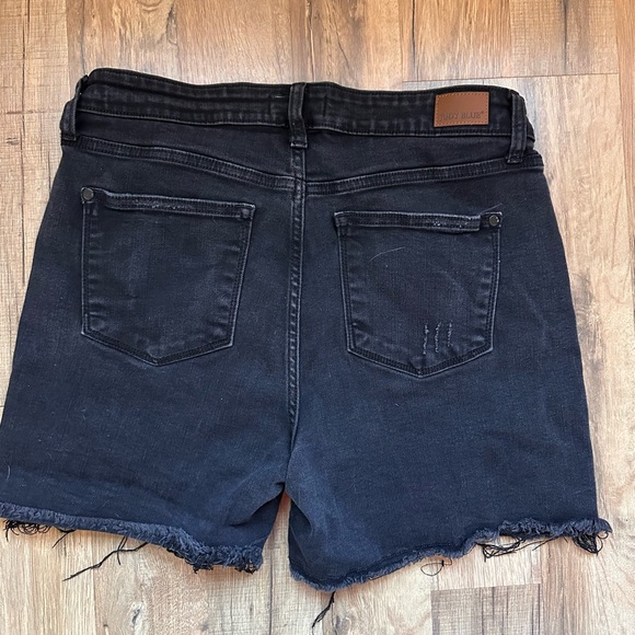 Judy Blue Black Jean Shorts - Picture 2 of 6